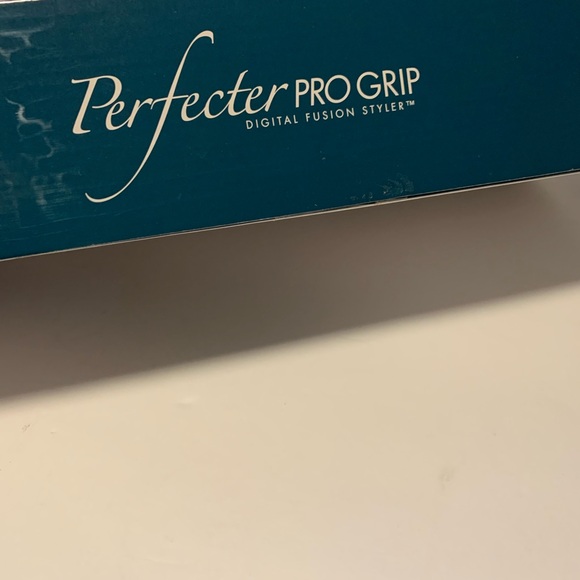 Pro Grip Digital Fusion Styler - Teal with travel bag NEW IN BOX - Picture 4 of 15